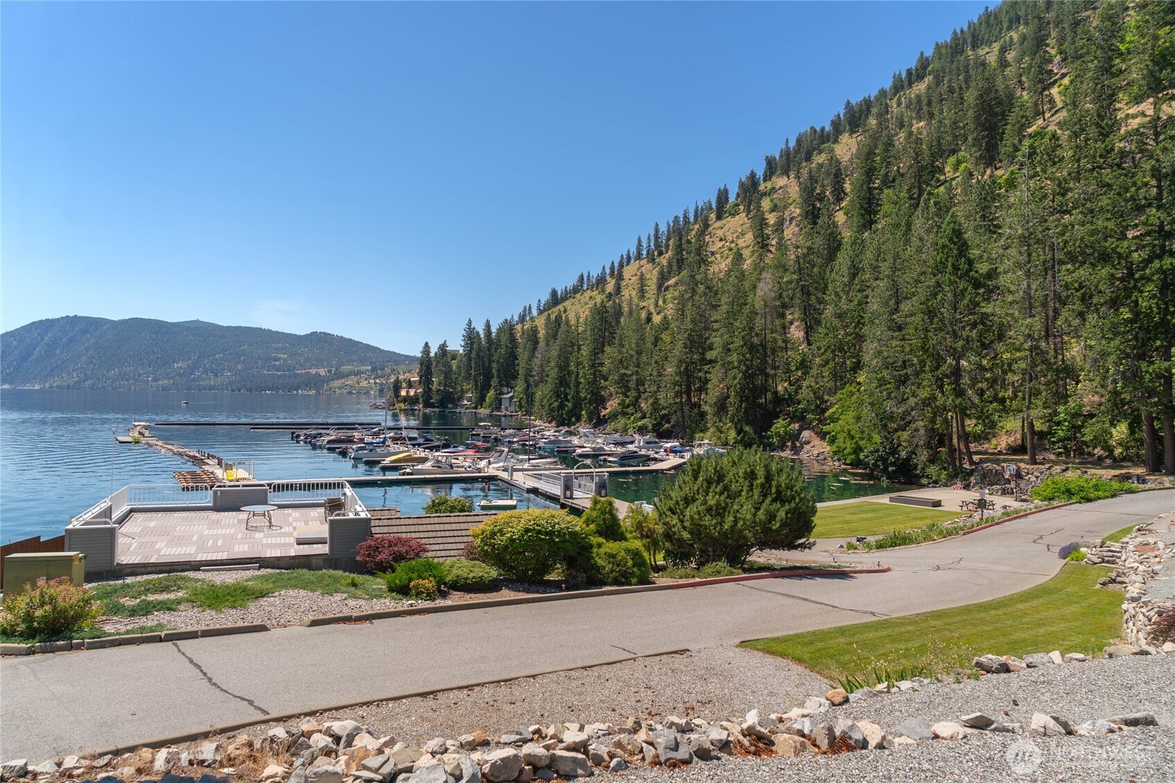 11155 South Lakeshore Road, Unit 17A Chelan, WA 98816 - Photo 25 of 33