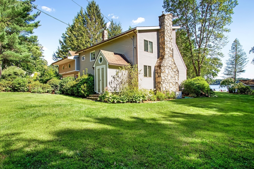 23 Shore Road North Brookfield, MA 01535 - Photo 3 of 42