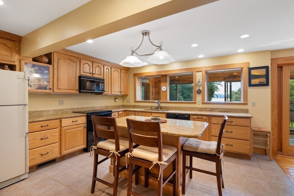 23 Shore Road North Brookfield, MA 01535 - Photo 10 of 42