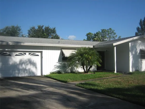 $3,300 | 2245 Cedar Drive, Dunedin, FL 34698