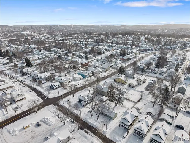 $179,900 | 703 Schuyler Street, Syracuse, NY 13204