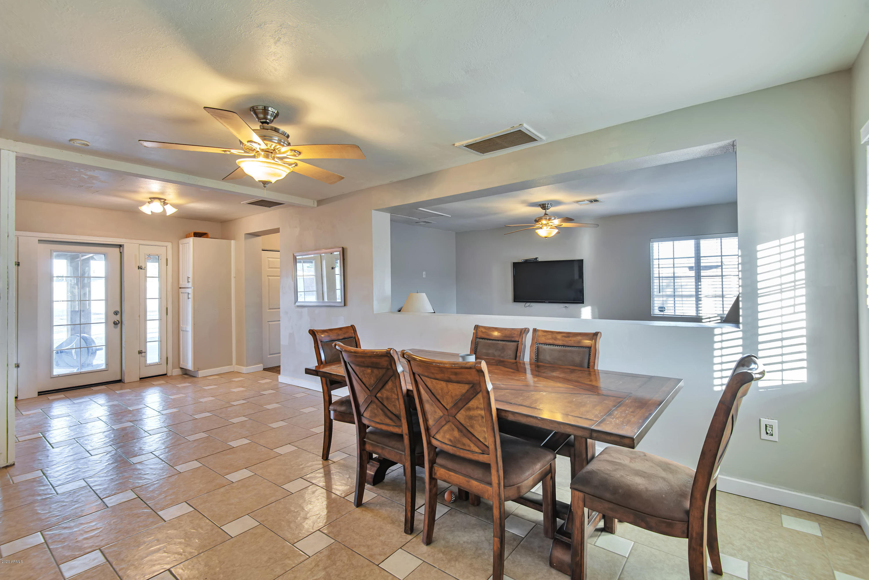 3014 East Wethersfield Road Phoenix, AZ 85032 - Photo 3 of 22 Diningroom