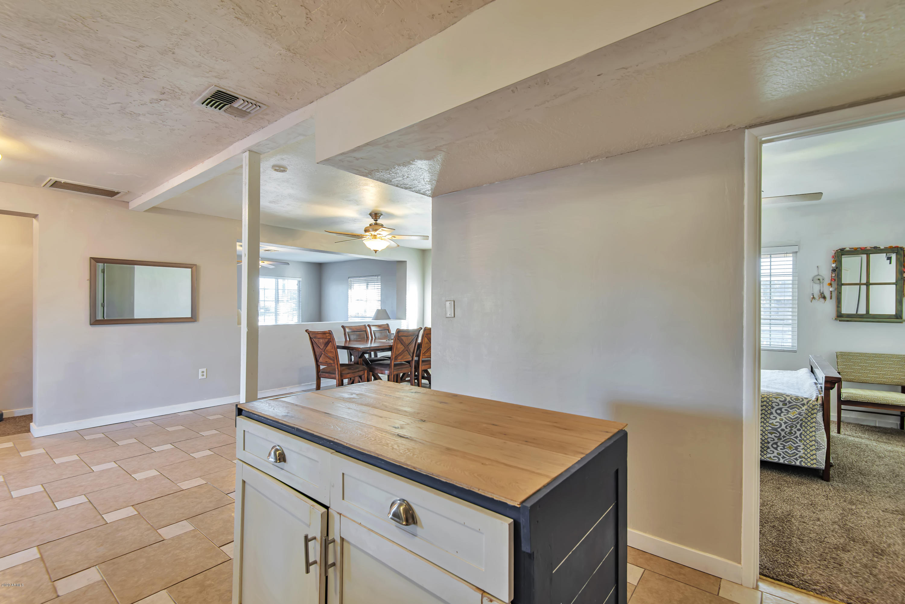 3014 East Wethersfield Road Phoenix, AZ 85032 - Photo 4 of 22 Kitchen 1