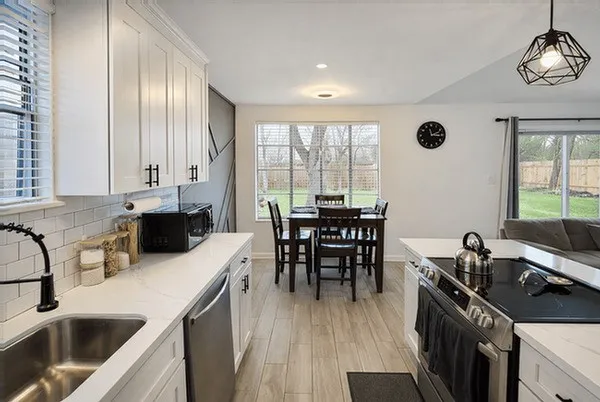 $2,200 | 10907 Sageriver Drive, Houston, TX 77089