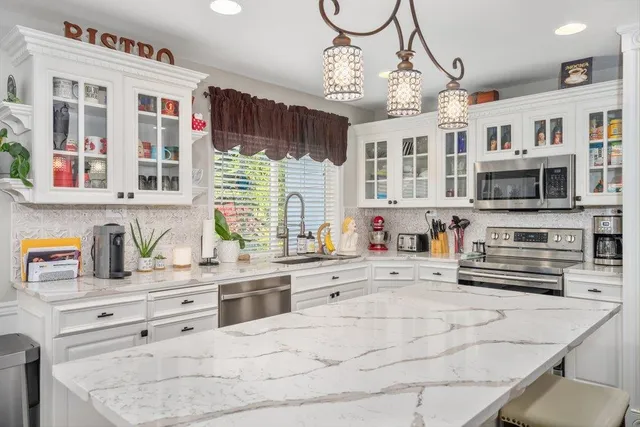 $835,000 | 5060 South Hillcrest Lane, Veradale, WA 99037