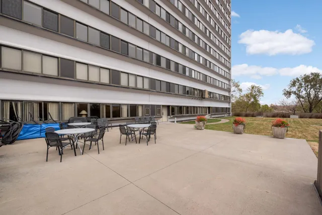 $150,000 | 1920 South 1st Street, Unit D114, Minneapolis, MN 55454