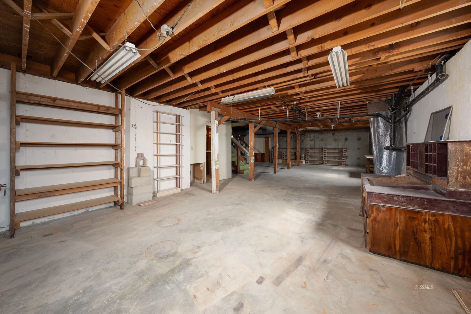 1313 Autumn Avenue Ridgecrest, CA 93555 - Photo 28 of 50 a view of storage and utility room