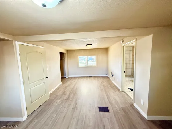 $1,600 | 1480 West Irons Street, Pahrump, NV 89048