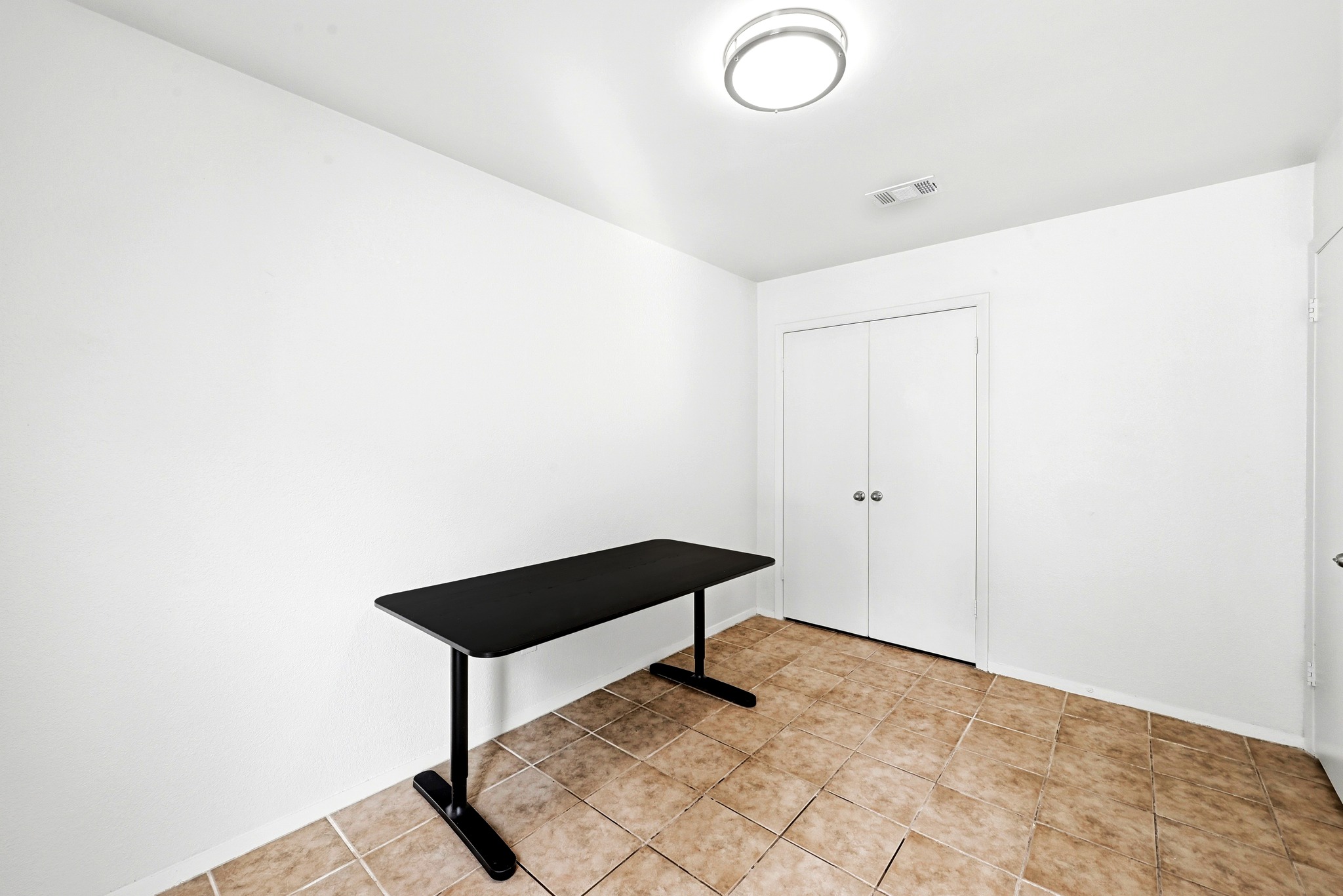 910 Bret Lane, Unit A Austin, TX 78721 - Photo 23 of 35 Gallery Image 23
