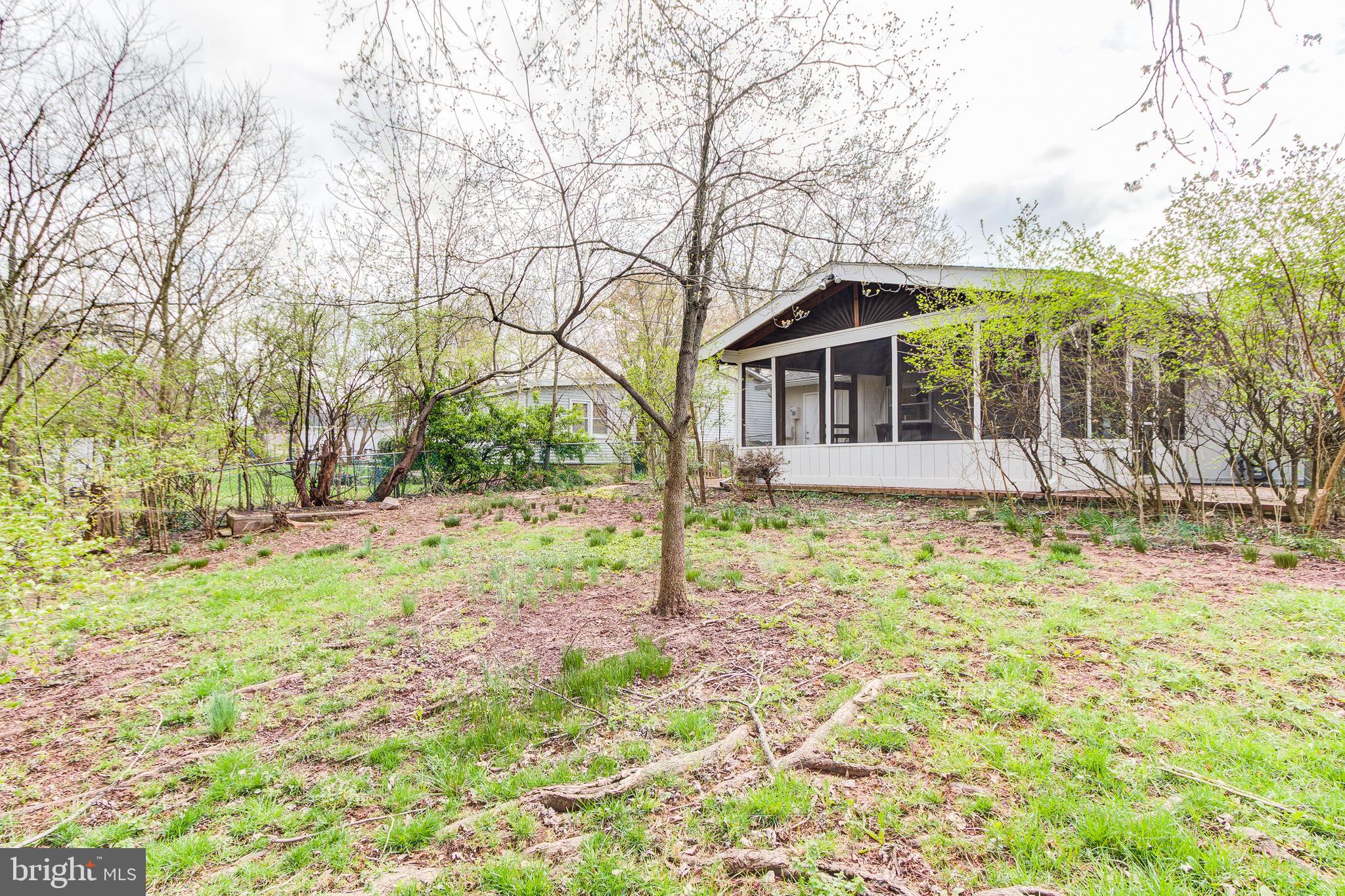 512 West Nettle Tree Road Sterling, VA 20164 - Photo 31 of 31 Gallery Image 31