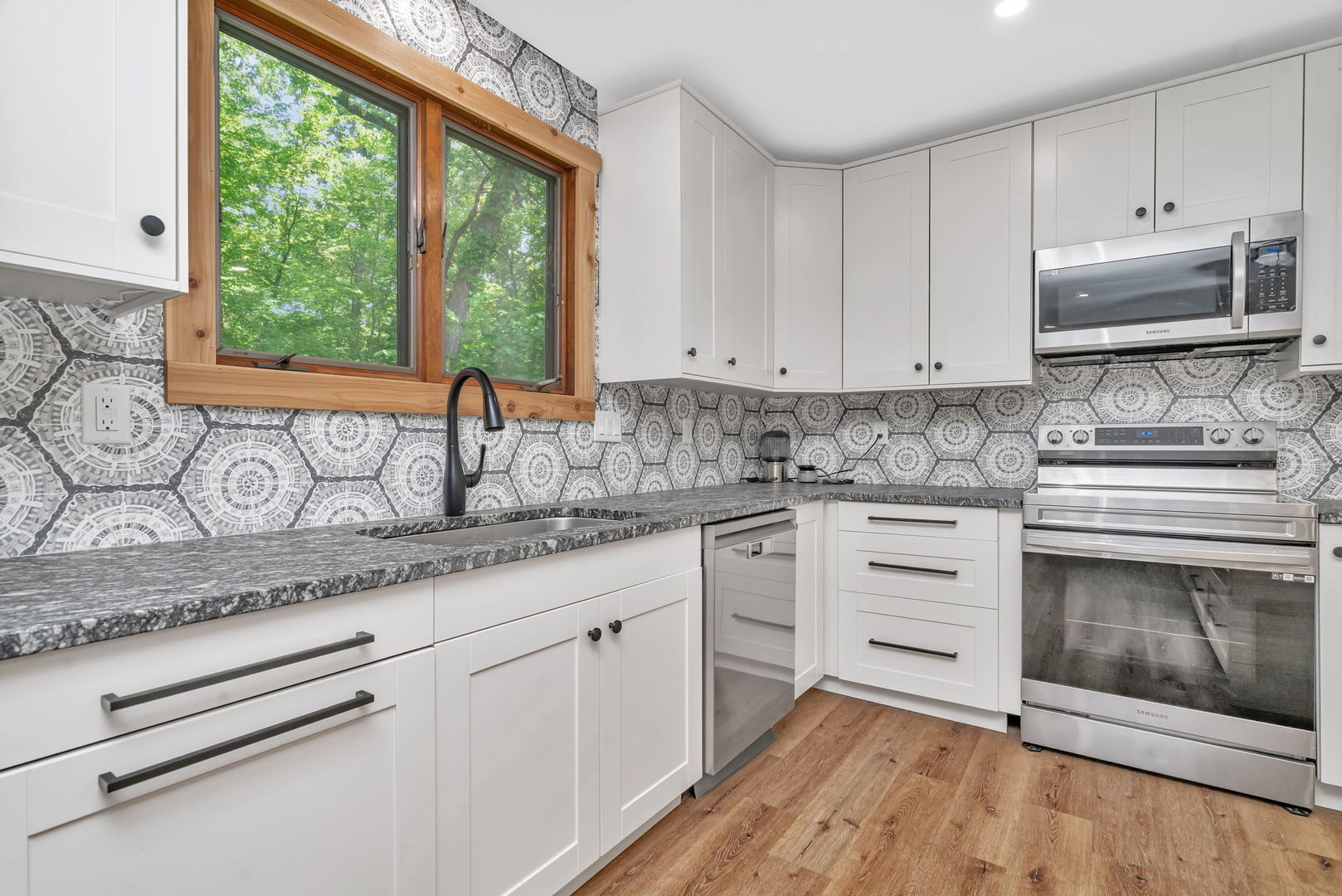 746 Old Stage Road Morris, IL 60450 - Photo 12 of 43 Gallery Image 12