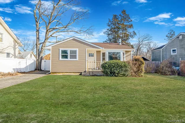 $549,000 | 247 Rider Avenue, Patchogue, NY 11772