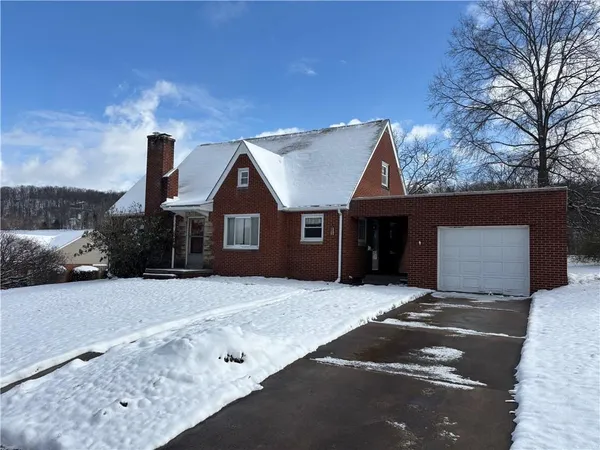 $184,900 | 205 Broadway Street, West Newton, PA 15089