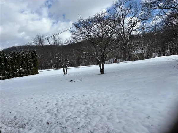 $184,900 | 205 Broadway Street, West Newton, PA 15089