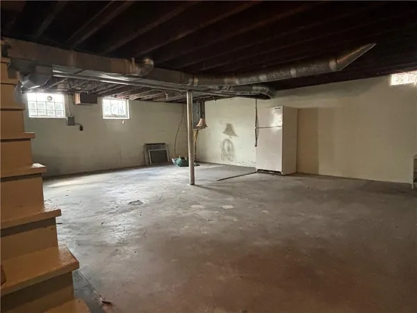 $184,900 | 205 Broadway Street, West Newton, PA 15089