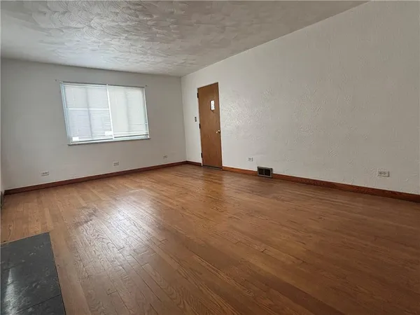 $184,900 | 205 Broadway Street, West Newton, PA 15089