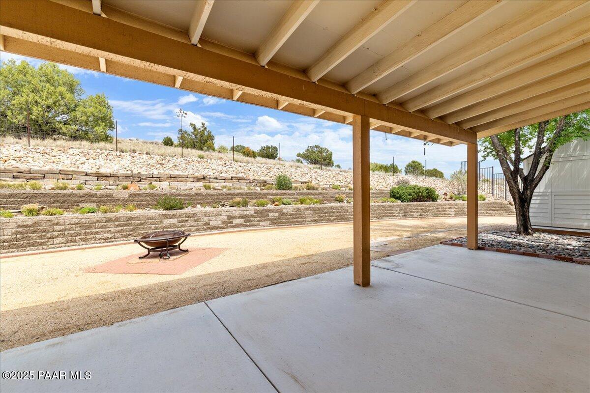 20775 North Hackamore Lane Paulden, AZ 86334 - Photo 19 of 26 18-Patio