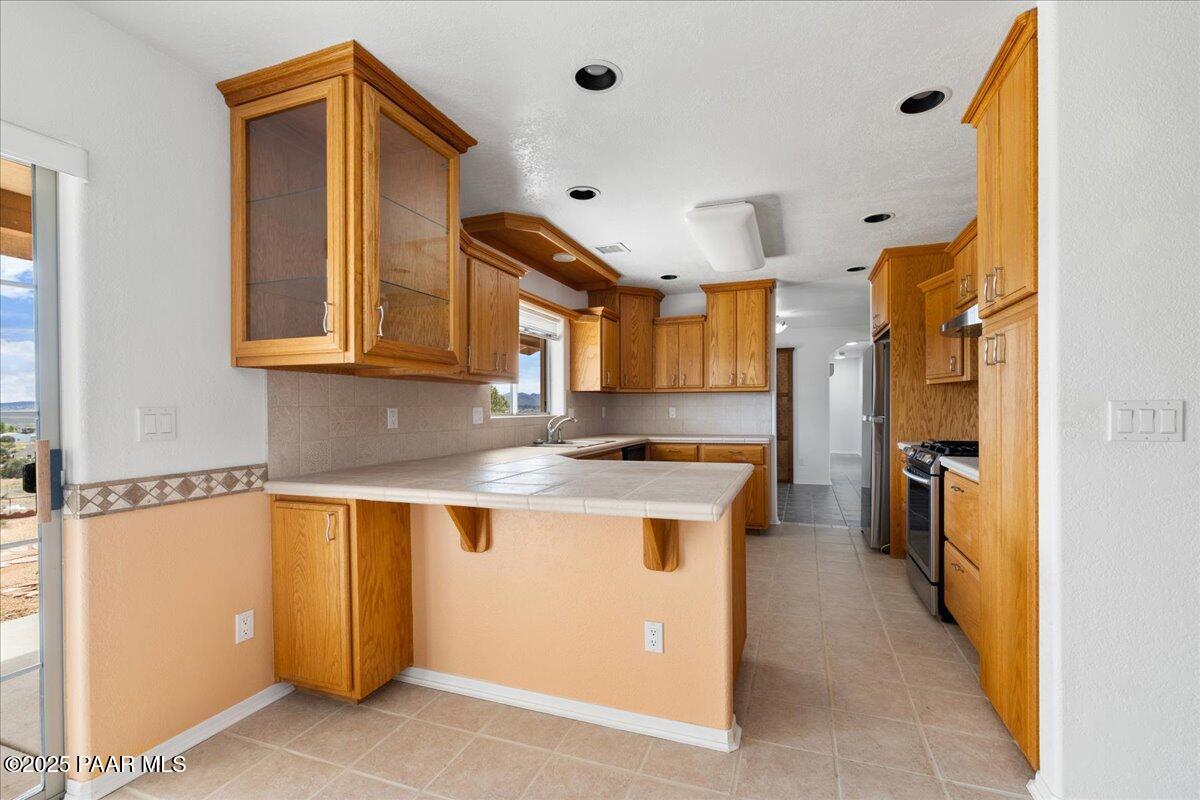 20775 North Hackamore Lane Paulden, AZ 86334 - Photo 8 of 26 07-Kitchen