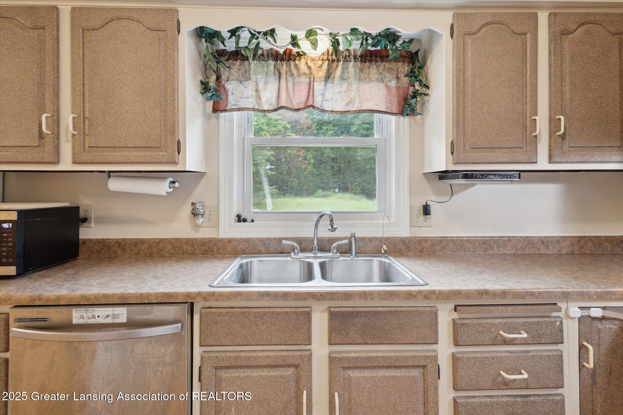 5848 South St Clair Road St. Johns, MI 48879 - Photo 30 of 54 15-5848-S-St-Clair-Rd-St-Johns-MI-48879-