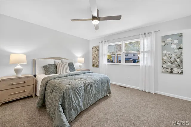 $379,900 | 8 Village Drive, St. Louis, MO 63146