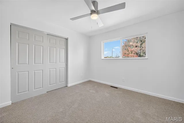 $379,900 | 8 Village Drive, St. Louis, MO 63146