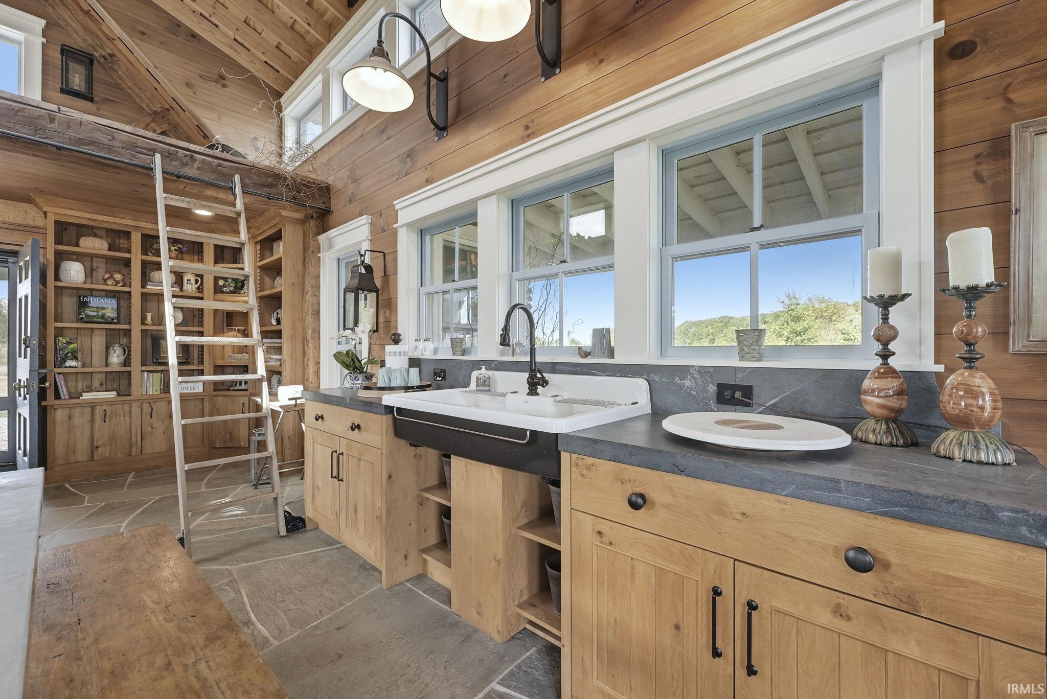 9129 Hollopeter Road Leo, IN 46765 - Photo 23 of 27