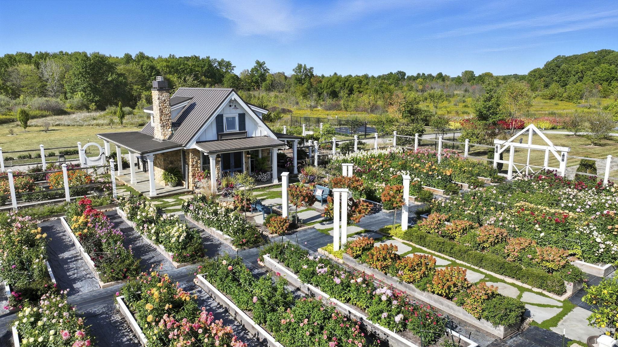 9129 Hollopeter Road Leo, IN 46765 - Photo 27 of 27