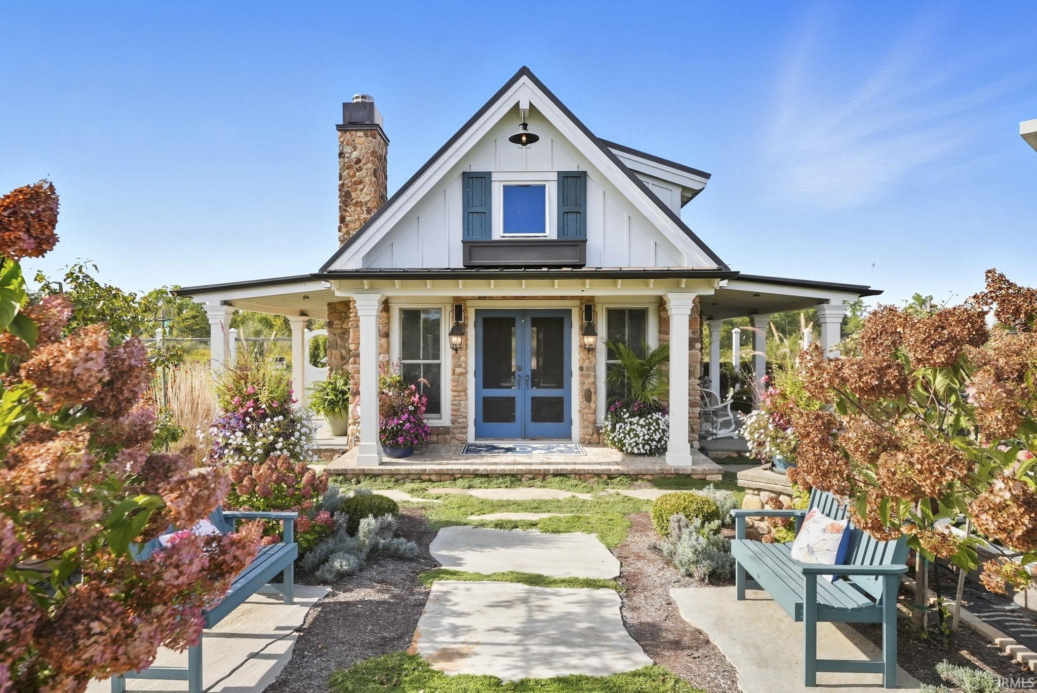 9129 Hollopeter Road Leo, IN 46765 - Photo 4 of 27