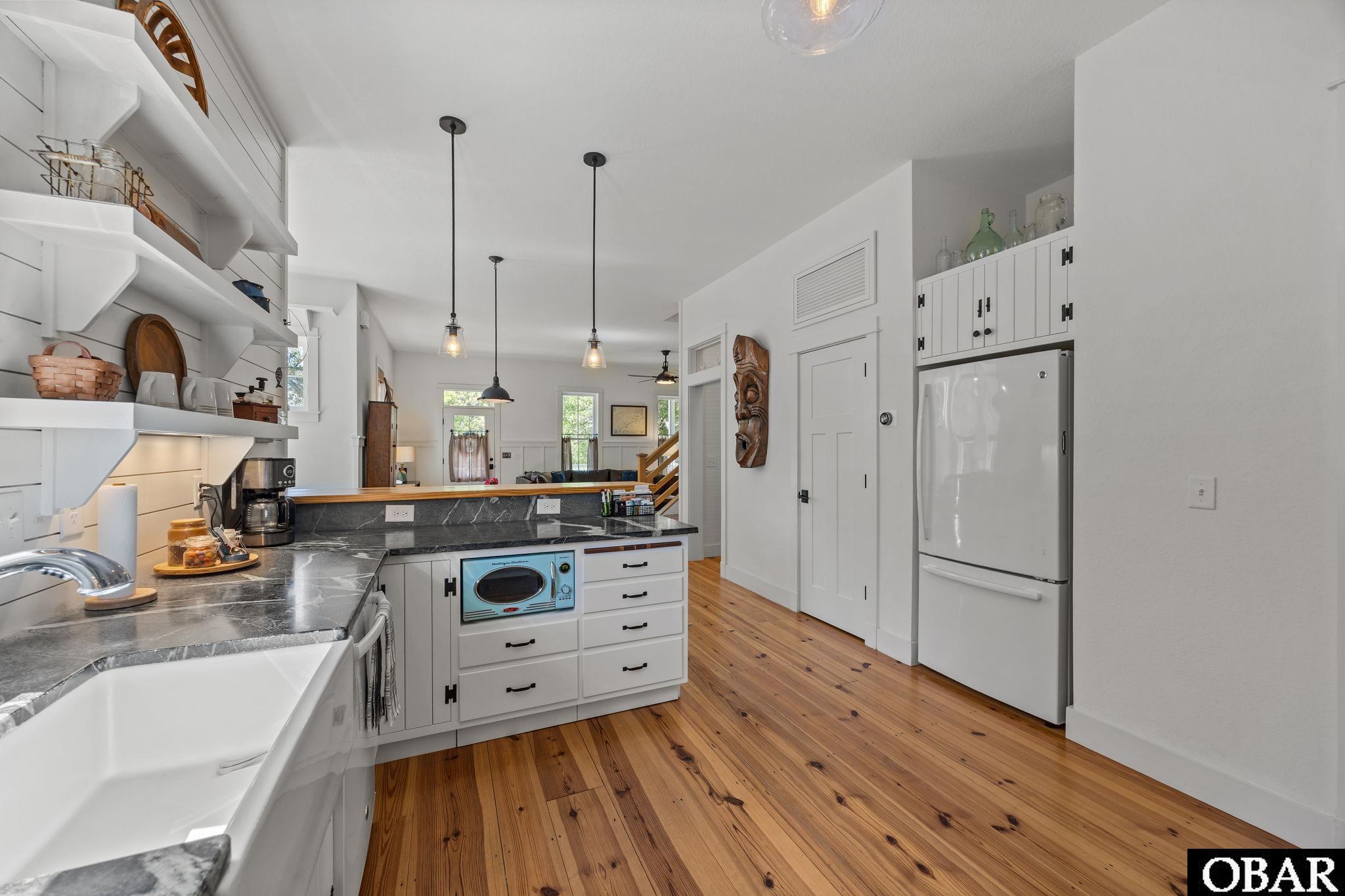 194 Brakewood Road Manteo, NC 27954 - Photo 14 of 45