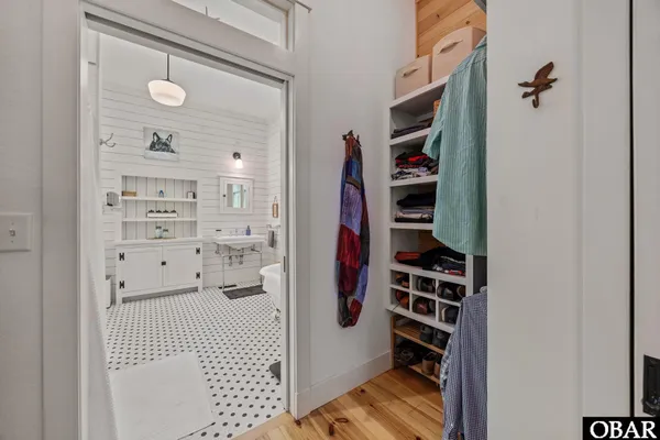 $798,900 | 194 Brakewood Road, Manteo, NC 27954