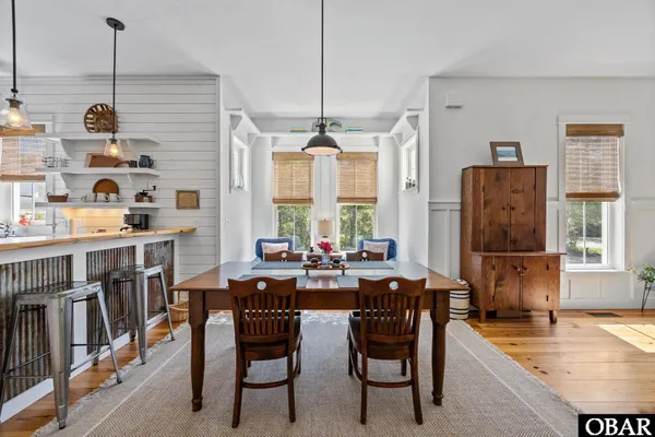 $798,900 | 194 Brakewood Road, Manteo, NC 27954