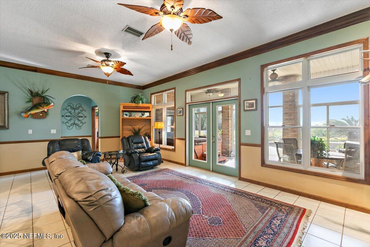 85232 Amanda Court Yulee, FL 32097 - Photo 10 of 42 10-Living Room