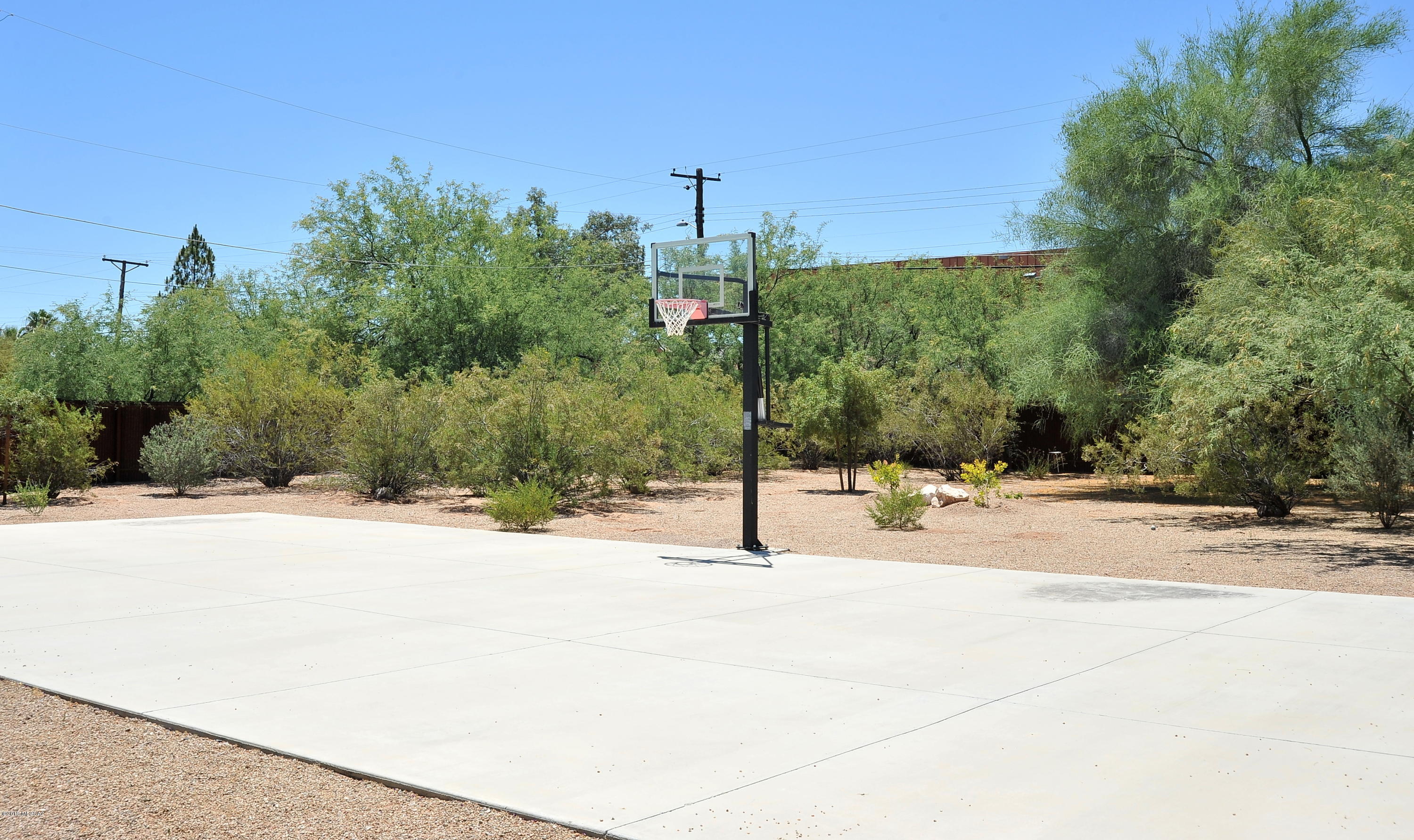 2326 East Lind Road Tucson, AZ 85719 - Photo 41 of 49 Gallery Image 41