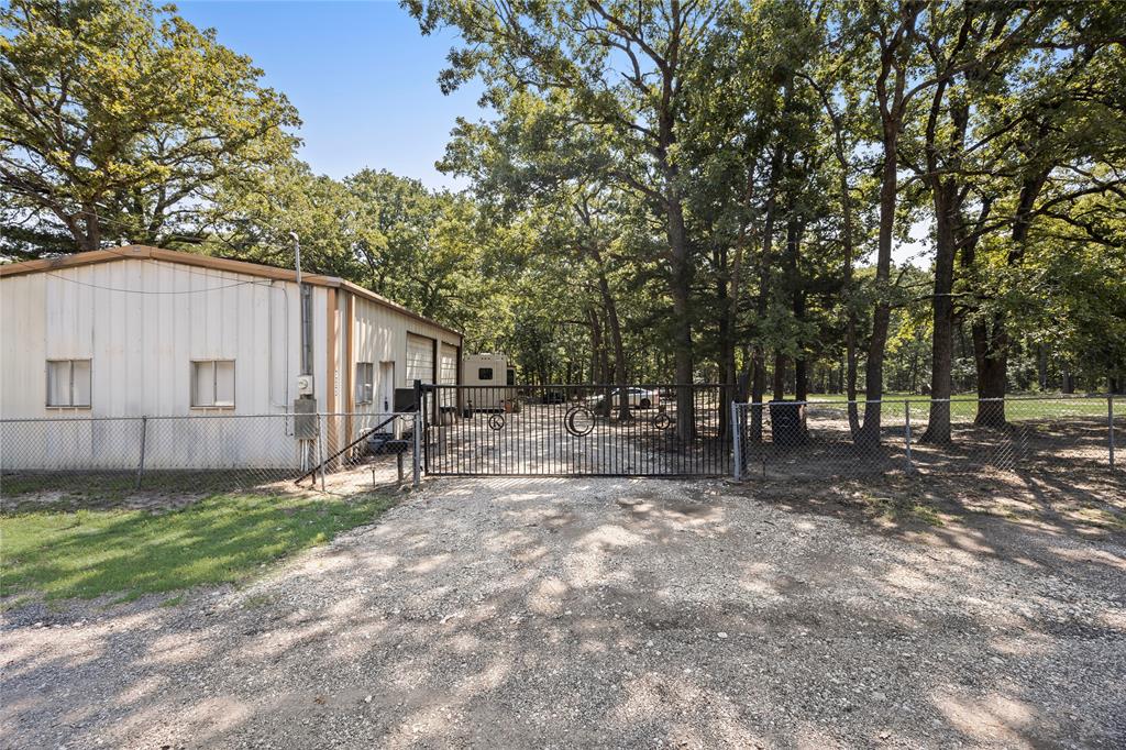 7243 County Road 3512 Quinlan, TX 75474 - Photo 4 of 14