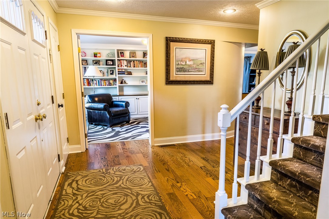 6180 Coldstream Road Highland Heights, OH 44143 - Photo 3 of 35 Gallery Image 3