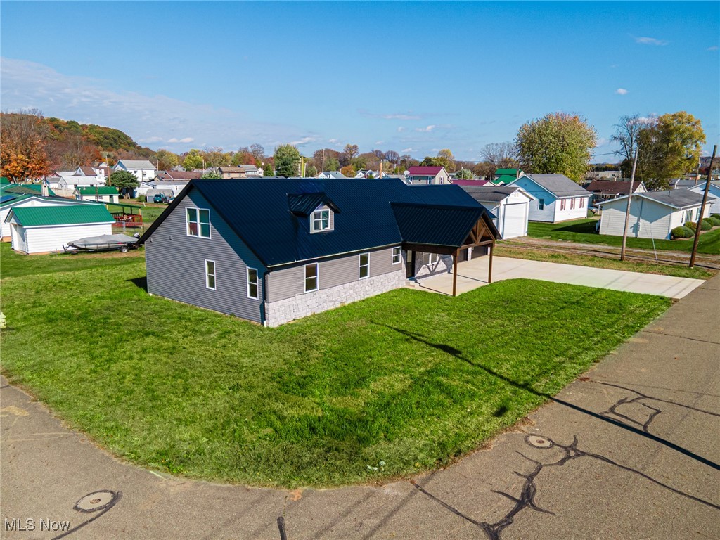 950 Beech Street Newcomerstown, OH 43832 - Photo 4 of 36