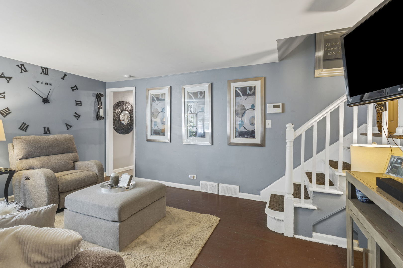 9748 South Merrion Avenue Chicago, IL 60617 - Photo 2 of 14