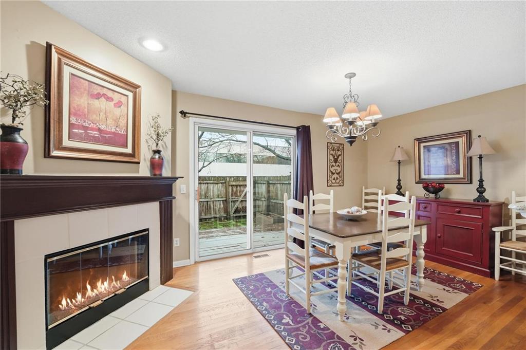 10551 Riley Street Overland Park, KS 66212 - Photo 12 of 44