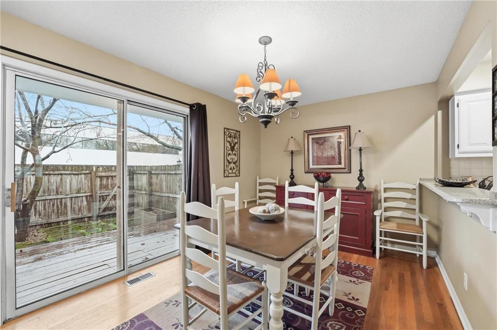 10551 Riley Street Overland Park, KS 66212 - Photo 13 of 44