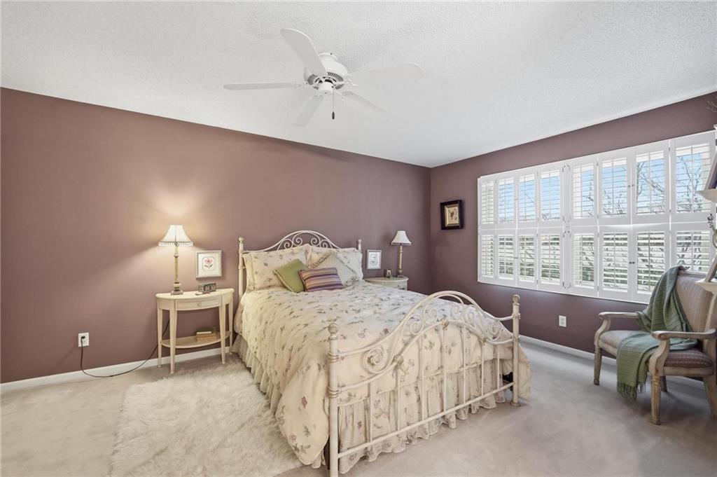 10551 Riley Street Overland Park, KS 66212 - Photo 22 of 44