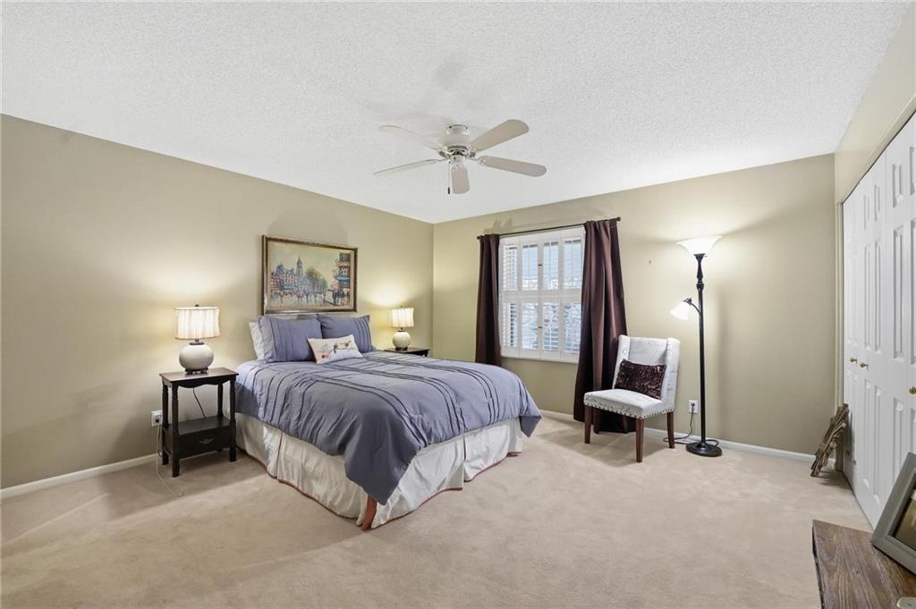 10551 Riley Street Overland Park, KS 66212 - Photo 27 of 44