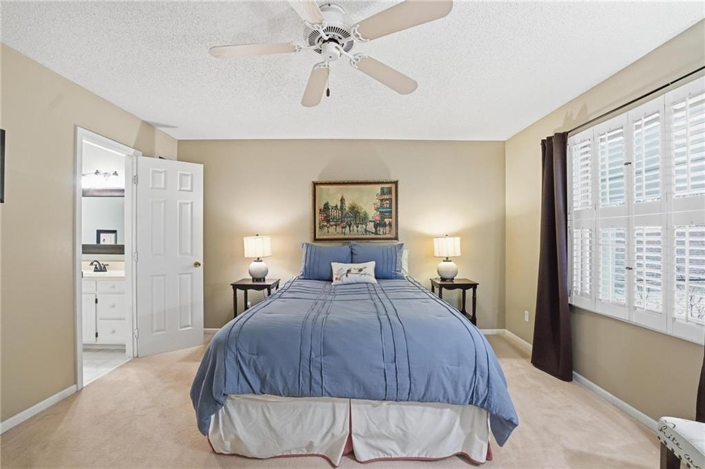 10551 Riley Street Overland Park, KS 66212 - Photo 29 of 44