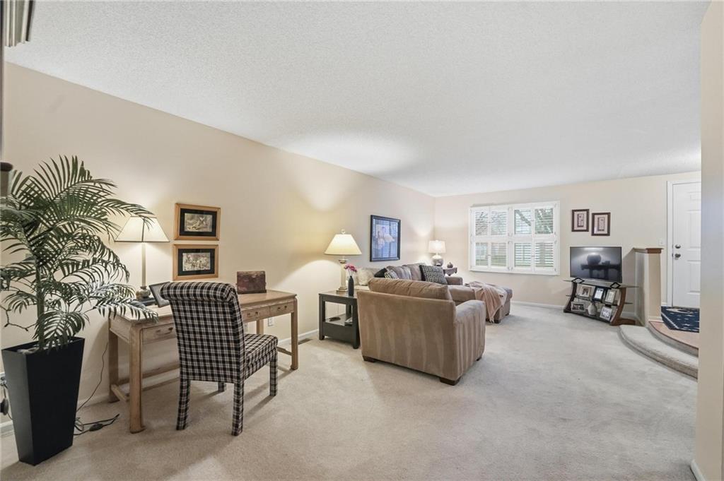 10551 Riley Street Overland Park, KS 66212 - Photo 7 of 44