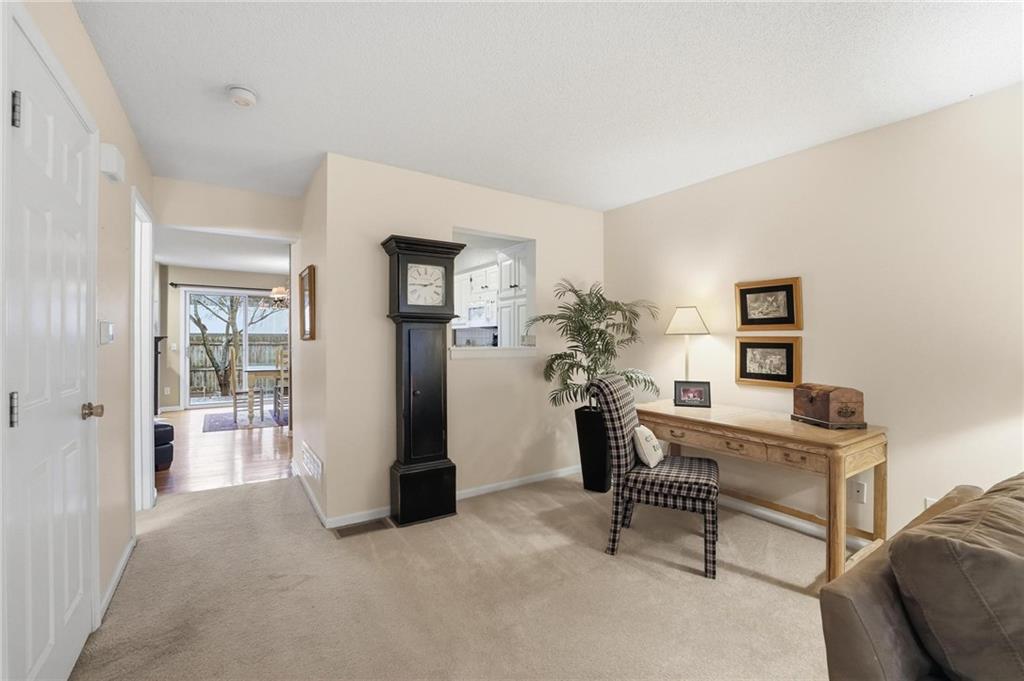 10551 Riley Street Overland Park, KS 66212 - Photo 9 of 44