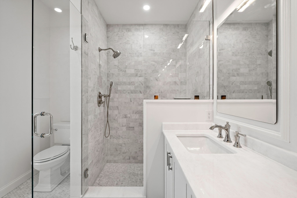 66 Pleasant Street, Unit 2 Marblehead, MA 01945 - Photo 16 of 20