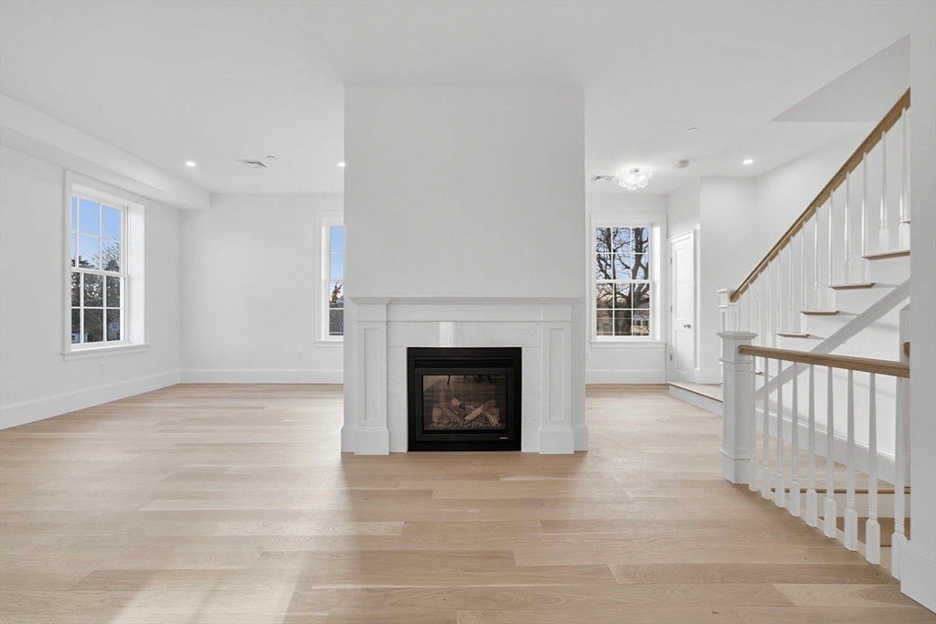 66 Pleasant Street, Unit 2 Marblehead, MA 01945 - Photo 8 of 20