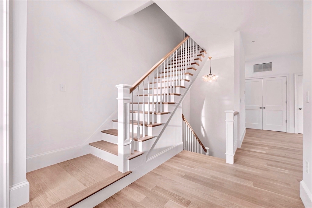 66 Pleasant Street, Unit 2 Marblehead, MA 01945 - Photo 10 of 20