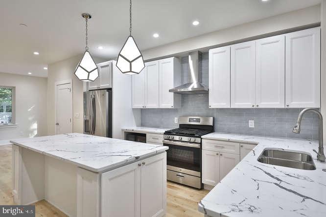 516 Burnham Road Philadelphia, PA 19119 - Photo 6 of 30