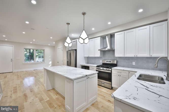 516 Burnham Road Philadelphia, PA 19119 - Photo 7 of 30