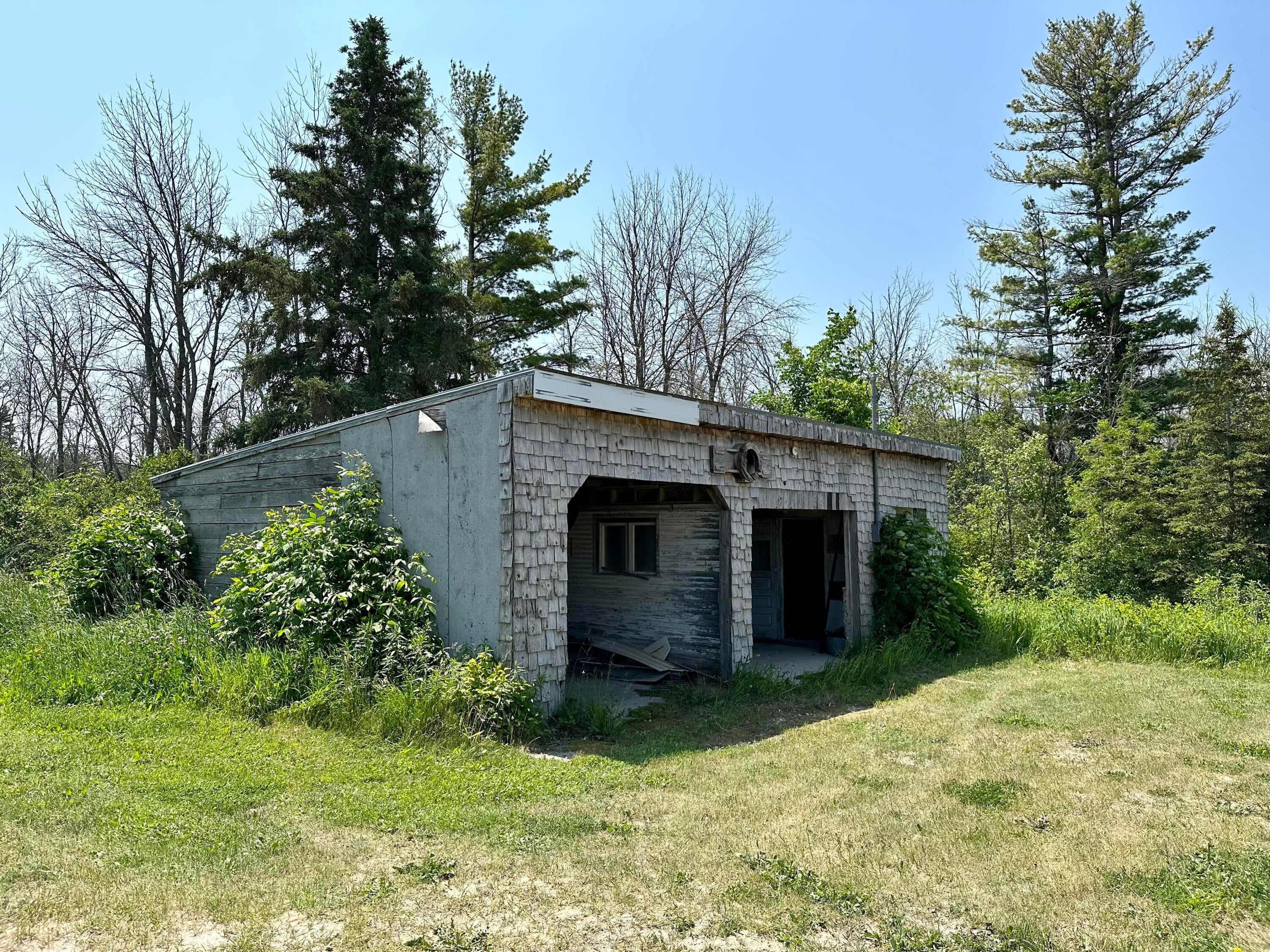 2305 Campbell Road Cheboygan, MI 49721 - Photo 30 of 35 Gallery Image 30